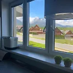 Modern Oasis Lejlighed
