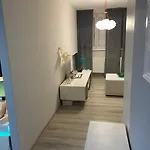 Modern Oasis Apartamento