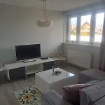 Modern Oasis Apartamento