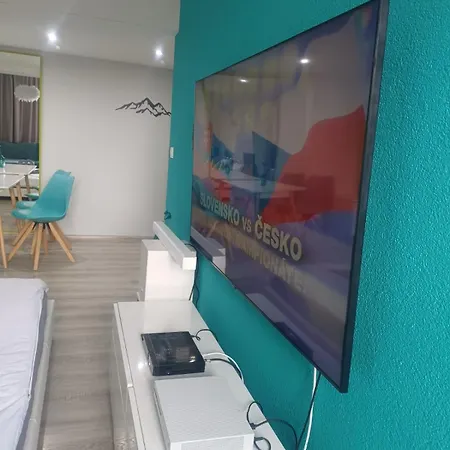 アパート Modern Oasis Nová Lesná