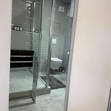 Modern Oasis Нова-Лесна